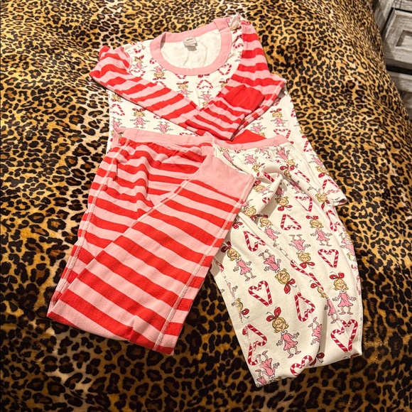Hanna Andersson Other - Hanna Andersson Cindy Lou Who Pajama Set